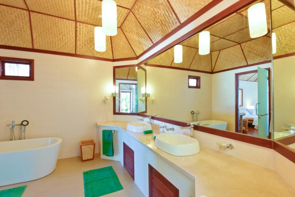 Thulhagiri Island Resort 