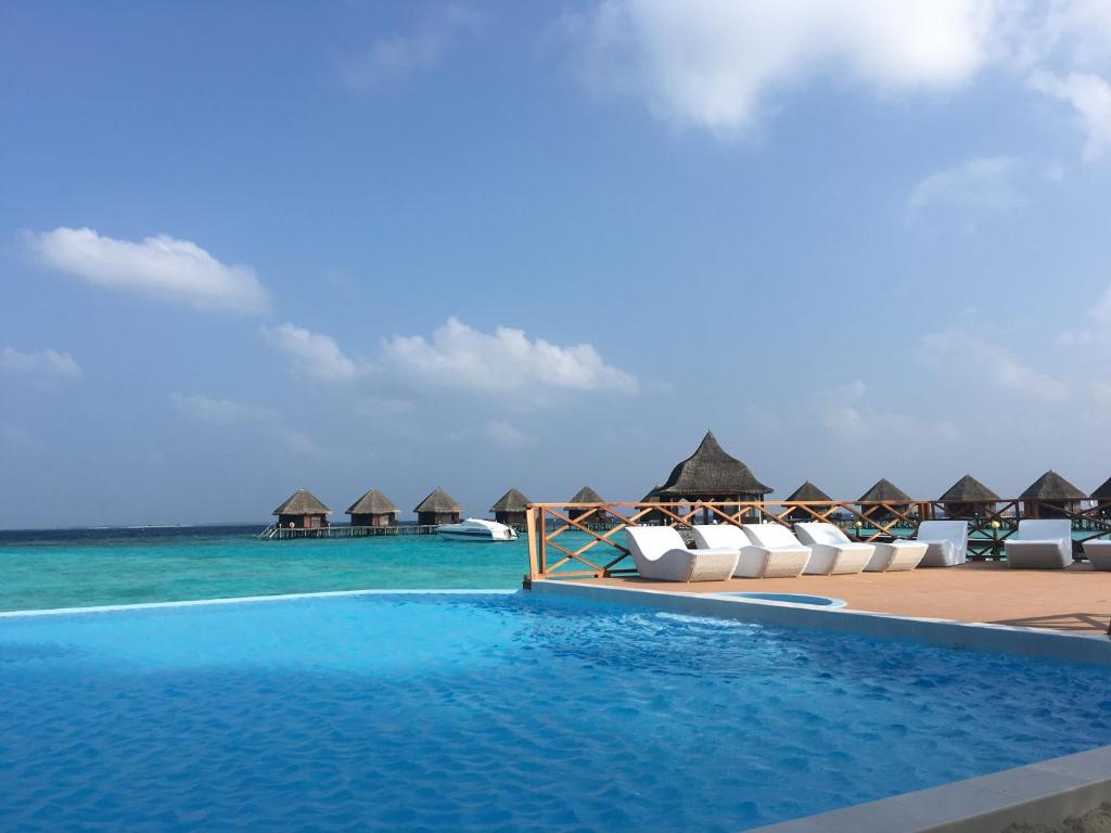 Thulhagiri Island Resort 