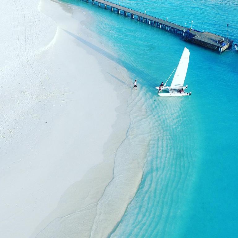 Thulhagiri Island Resort 