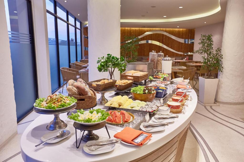 Bandara Beach Resort, Phuket