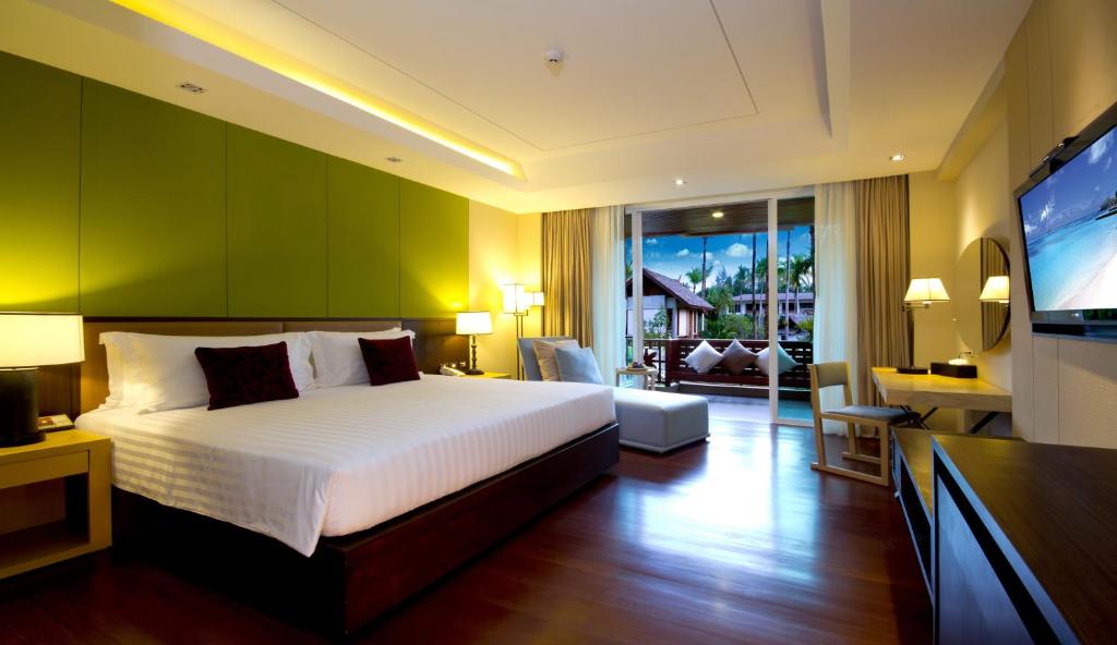 Graceland Khao Lak Resort & Spa 