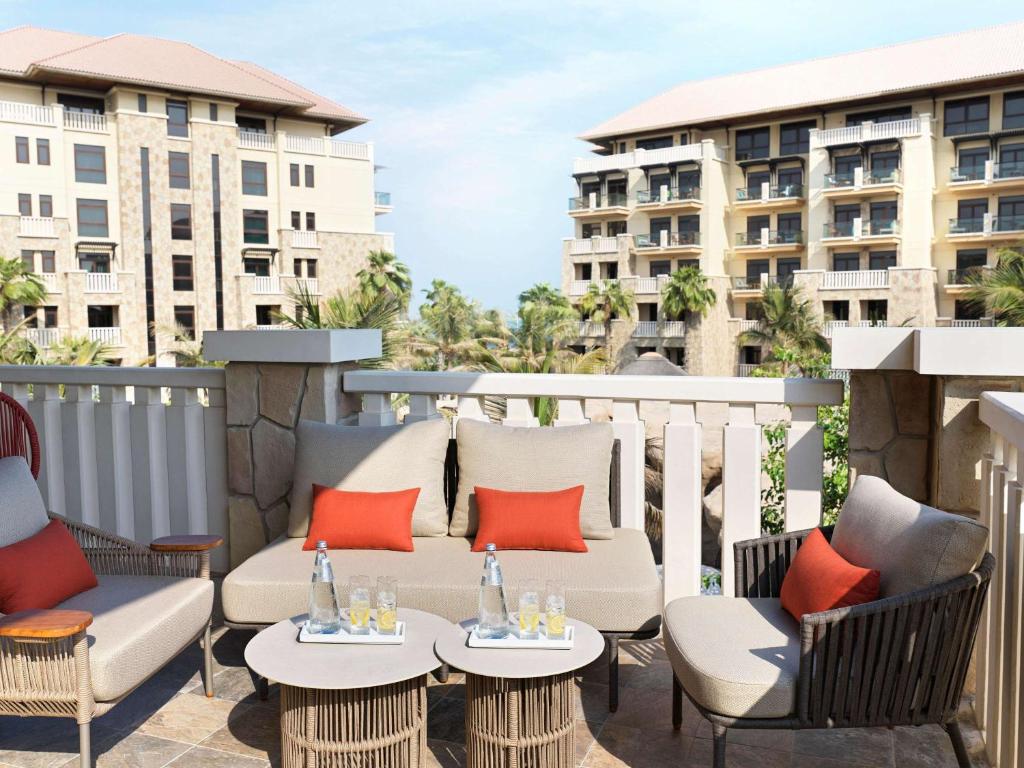 Sofitel Dubai The Palm Resort