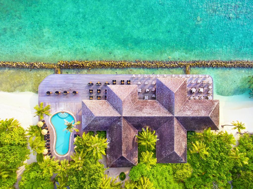 Kuredu Island Resort & Spa