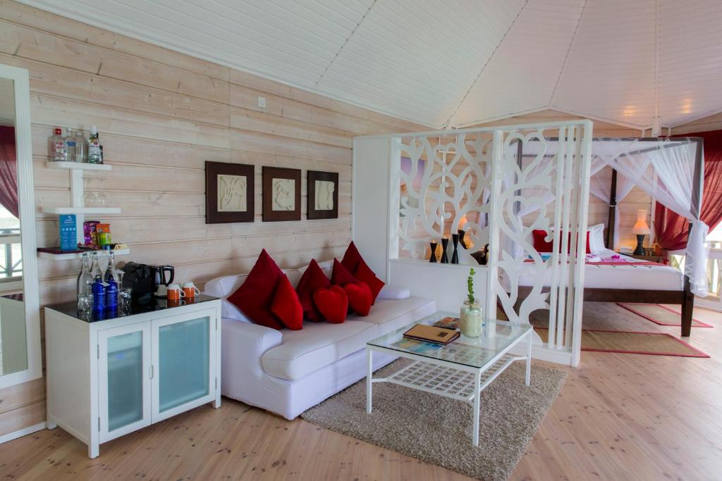 Kuredu Island Resort & Spa