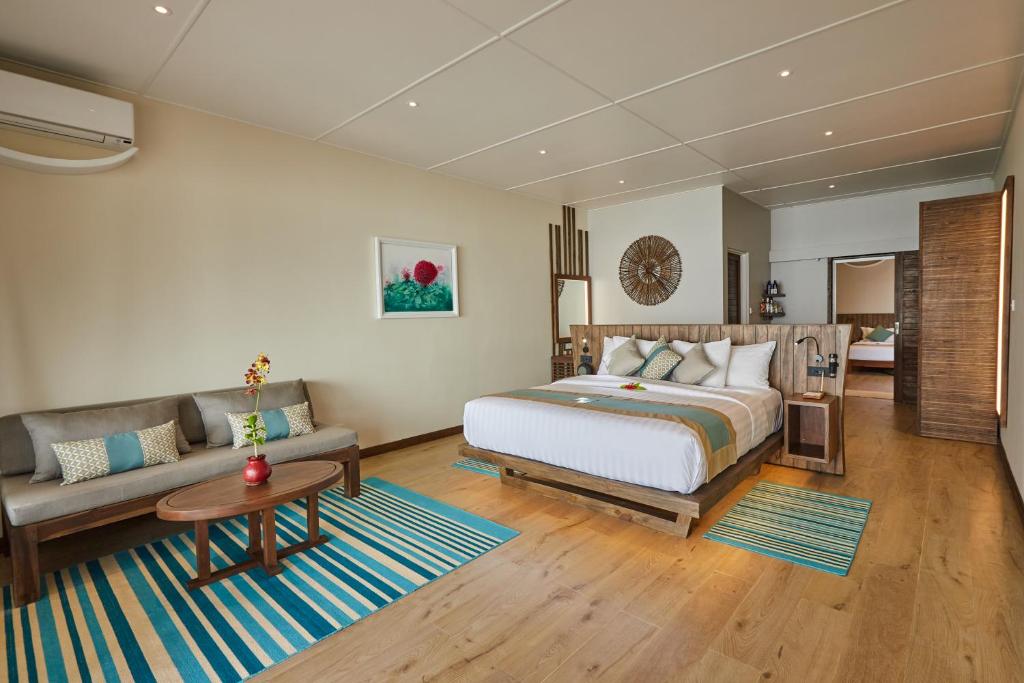 Kuredu Island Resort & Spa