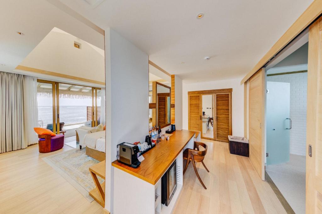 Cinnamon Hakuraa Huraa