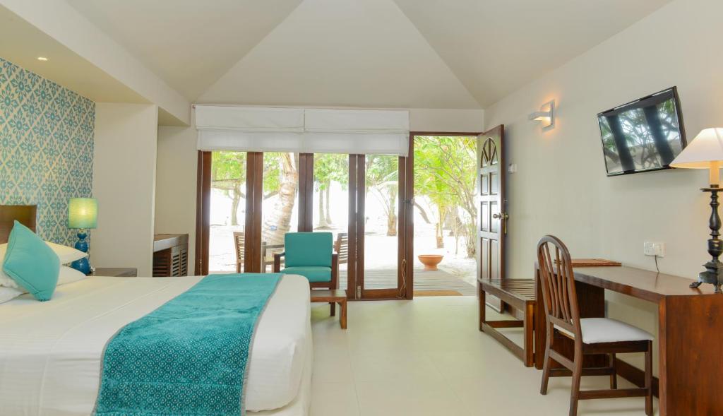 Adaaran Select Huduran Fushi -
