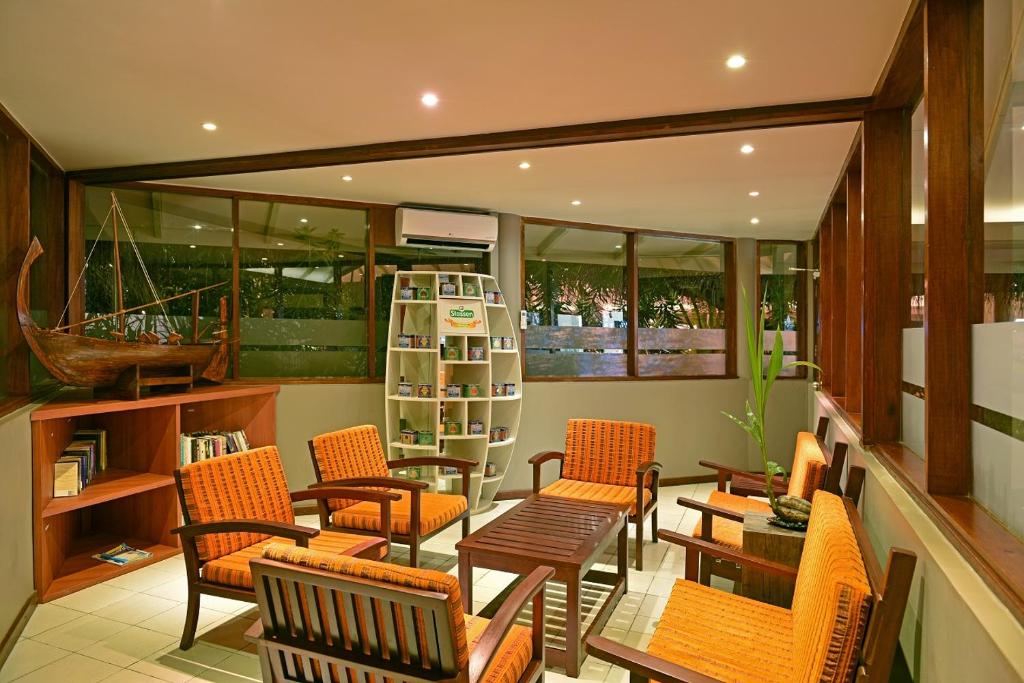 Adaaran Select Huduran Fushi -