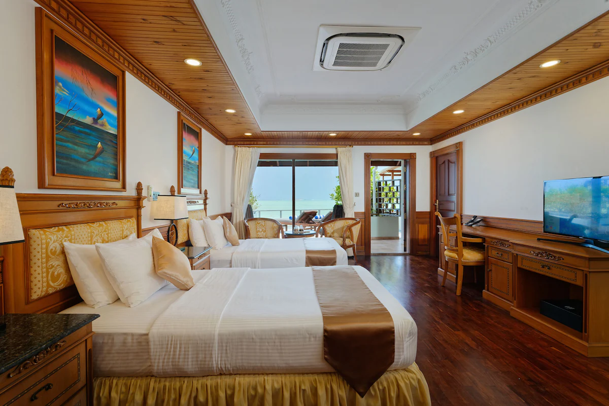 Sun Island Resort & Spa