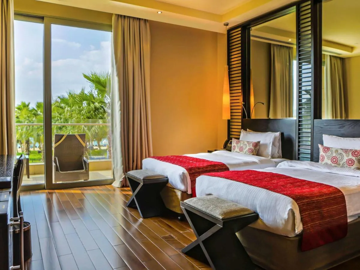 Rixos The Palm Hotel & Suites