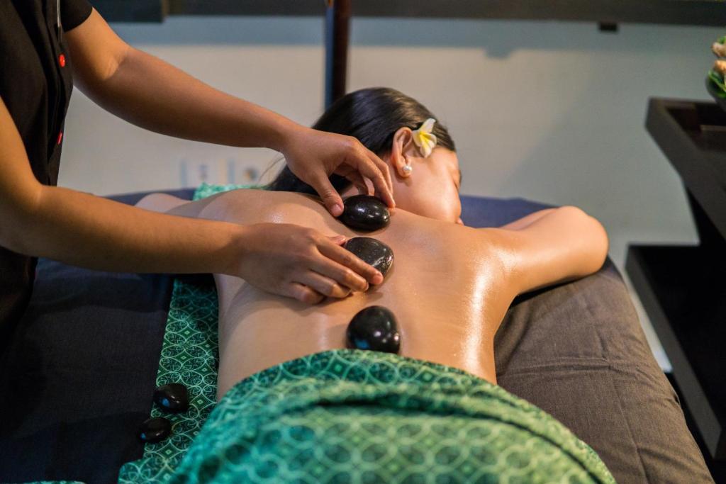 FURAMAXCLUSIVE OCEAN BEACH, 