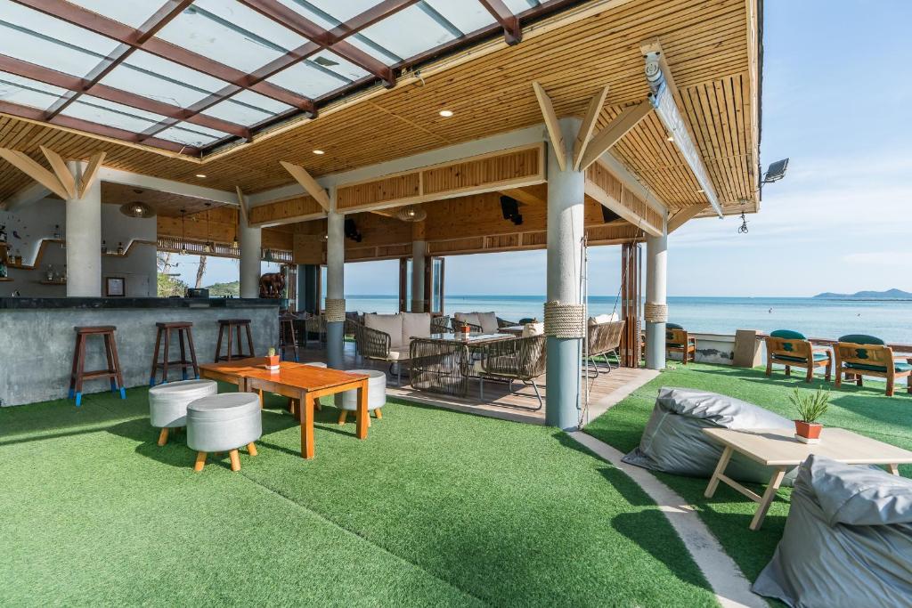 Chaba Cabana Beach Resort