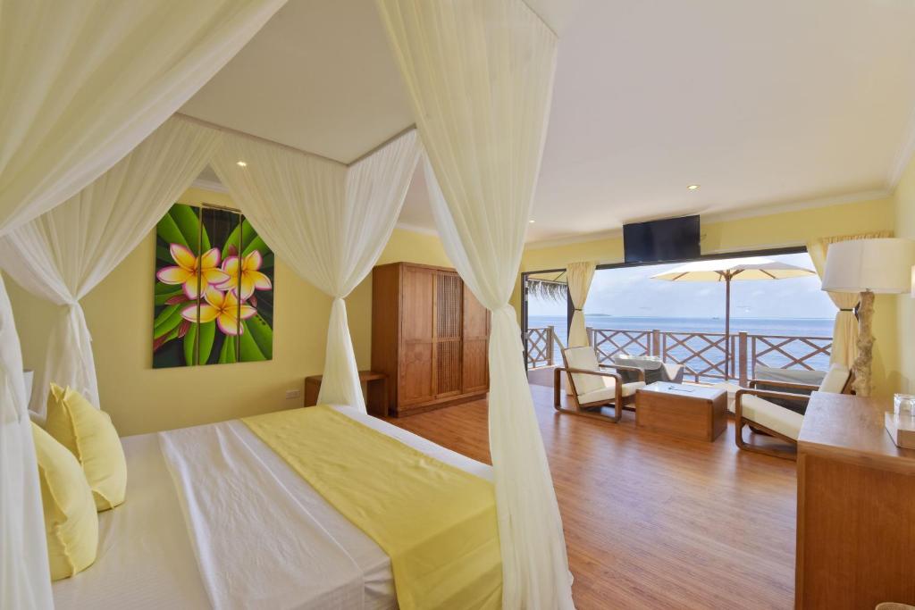 Thulhagiri Island Resort 