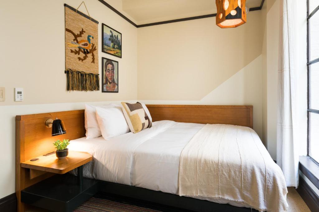 Freehand Los Angeles