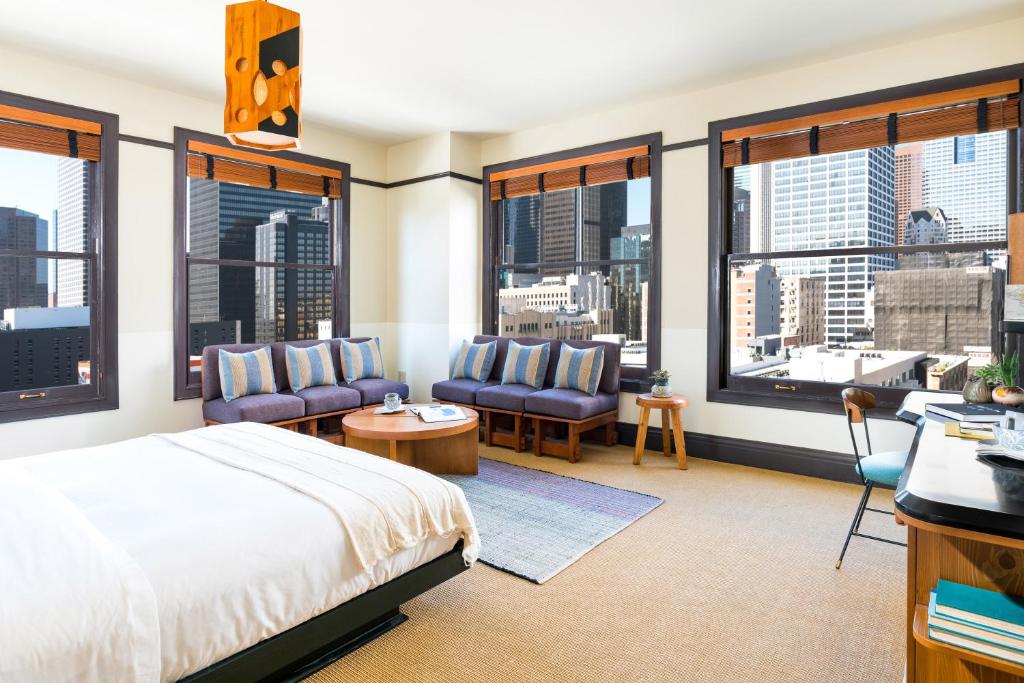 Freehand Los Angeles