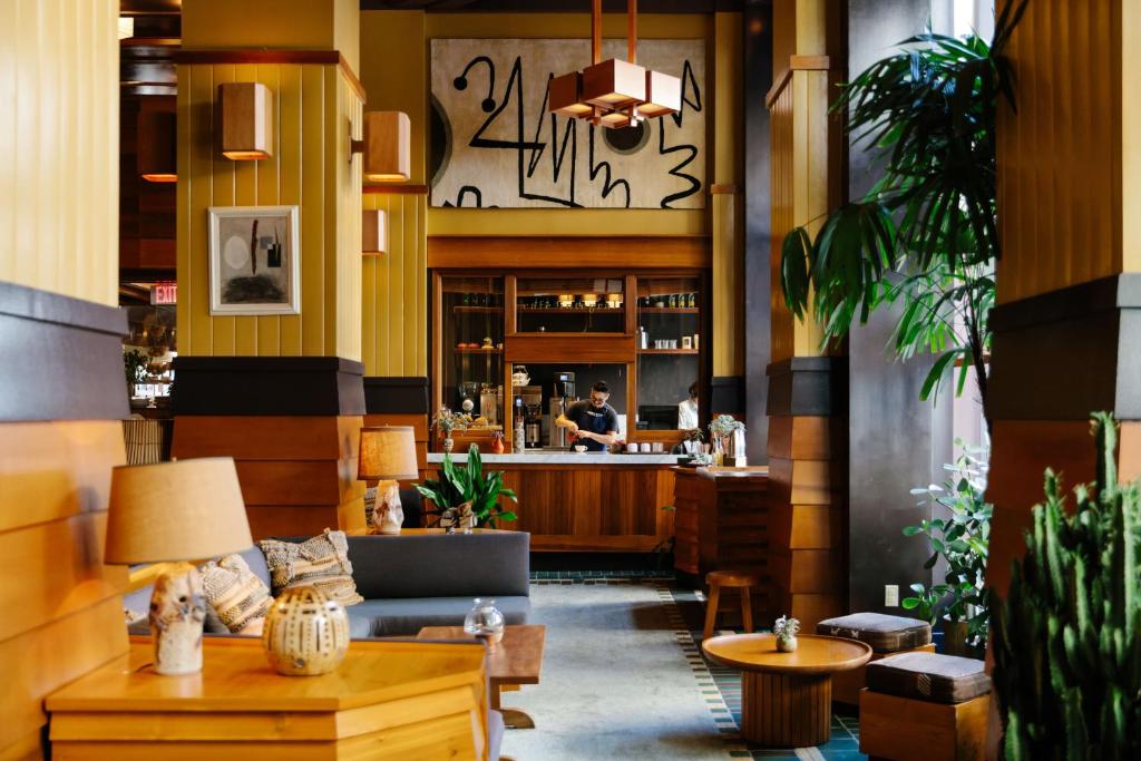 Freehand Los Angeles