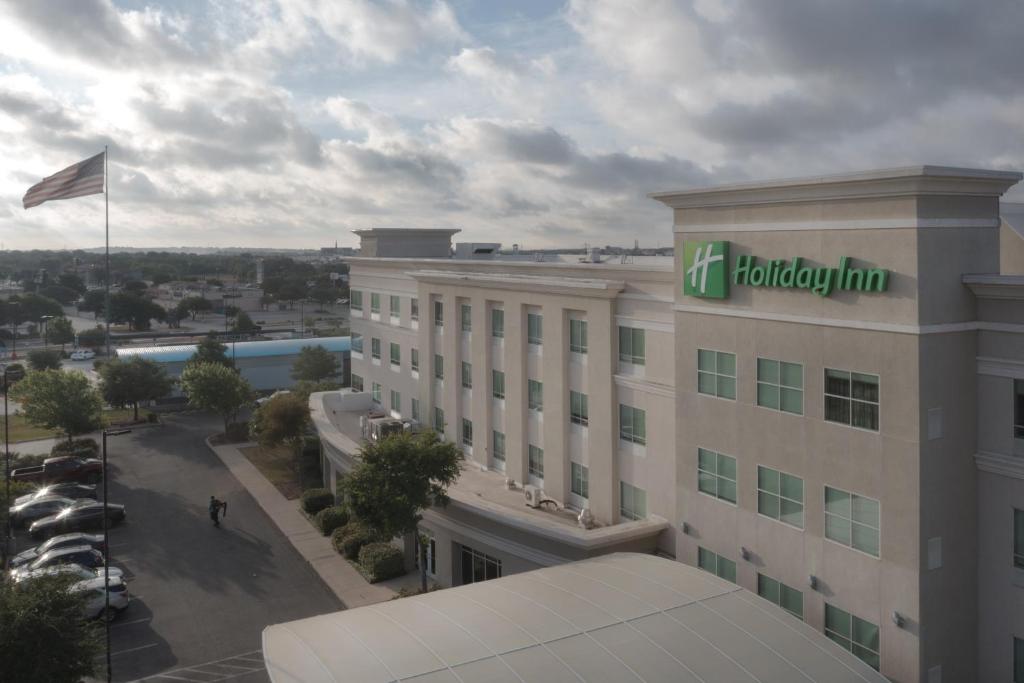 Holiday Inn Hotel & Suites Northwest San Antonio by IHG