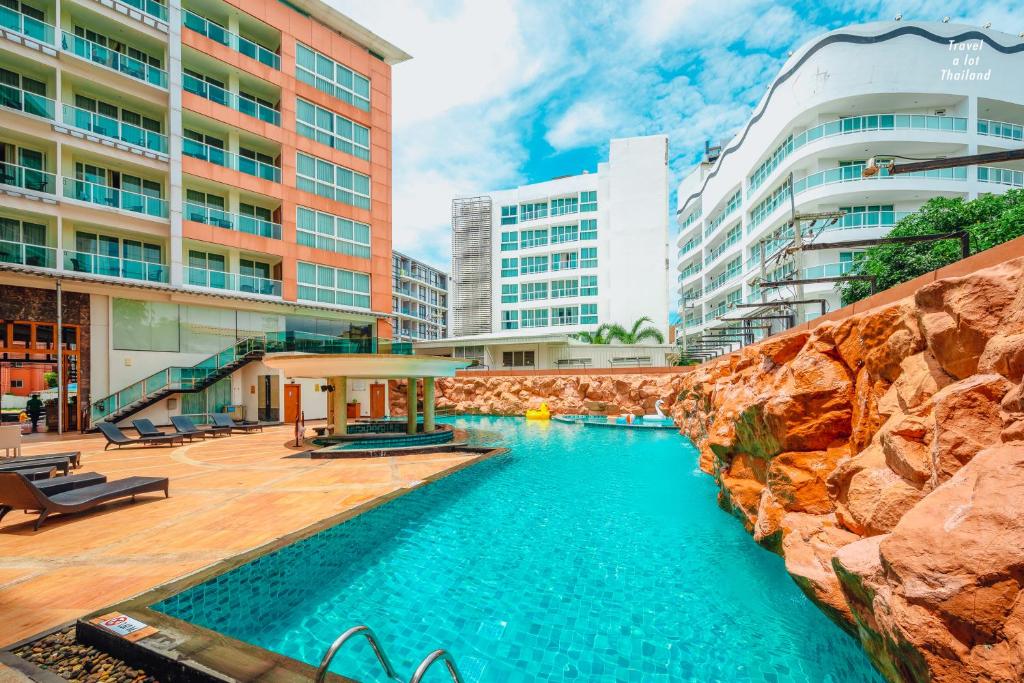 Centara Nova Pattaya 