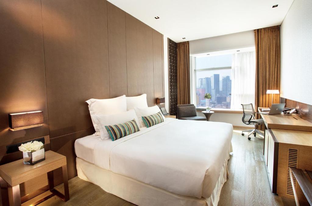 Nina Hotel Kowloon East