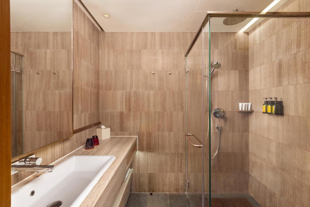 Nina Hotel Kowloon East