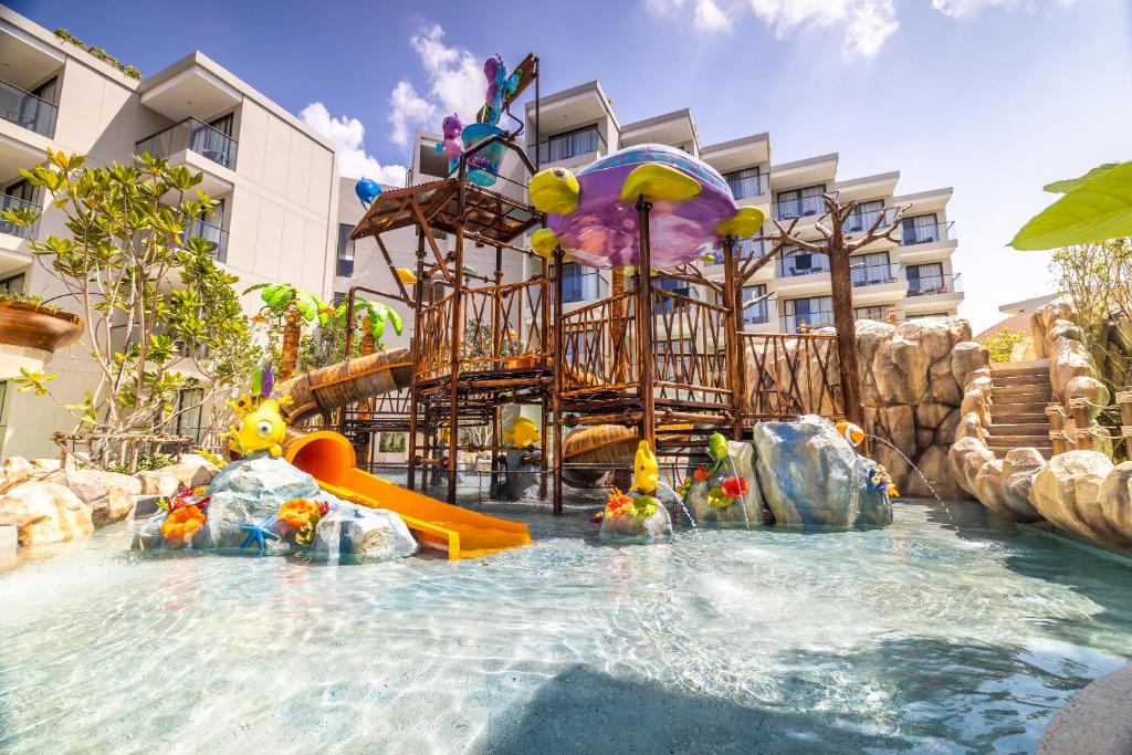 Phuket Emerald Beach Resort