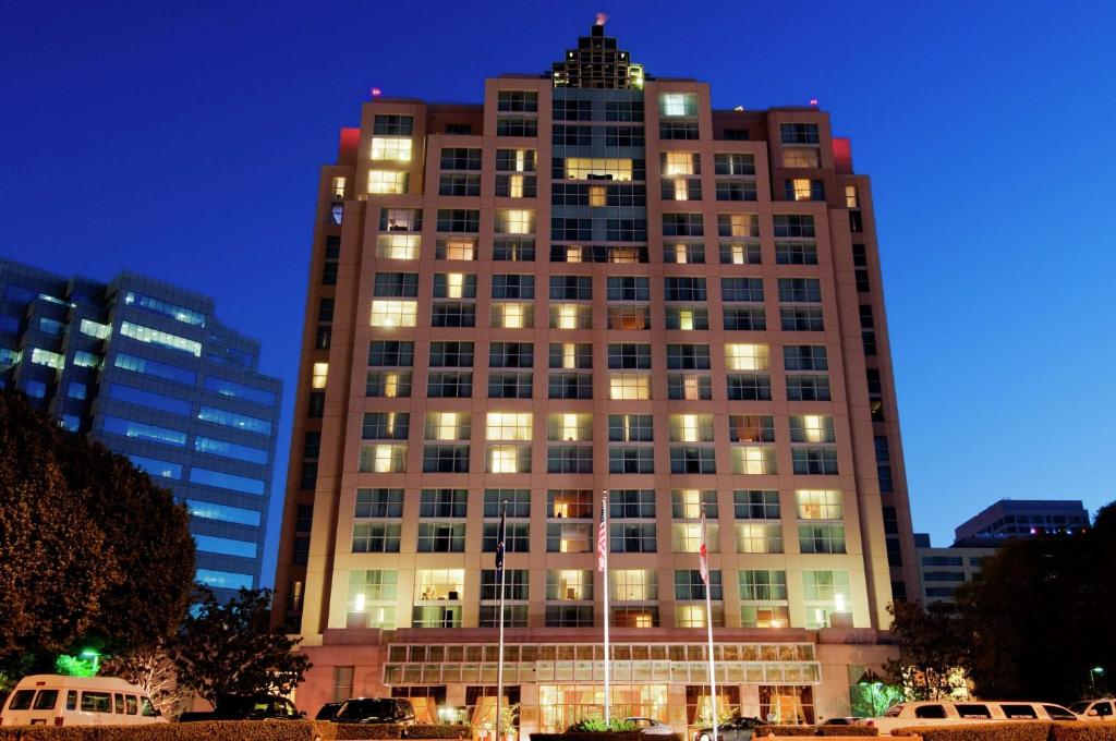 Hilton Los Angeles North Glendale & Executive 