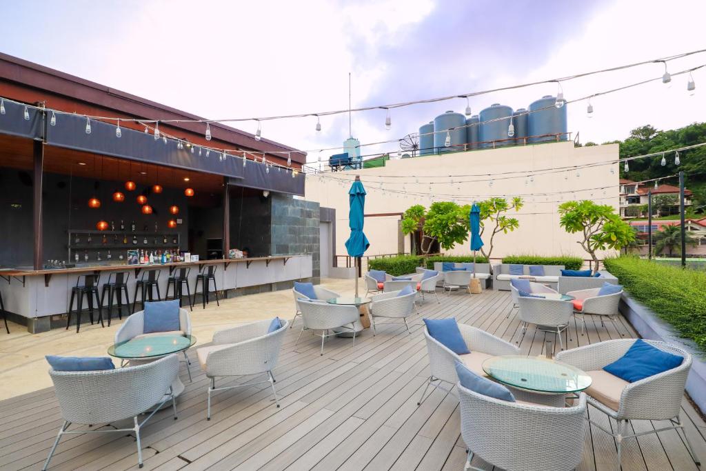 Bandara Beach Resort, Phuket