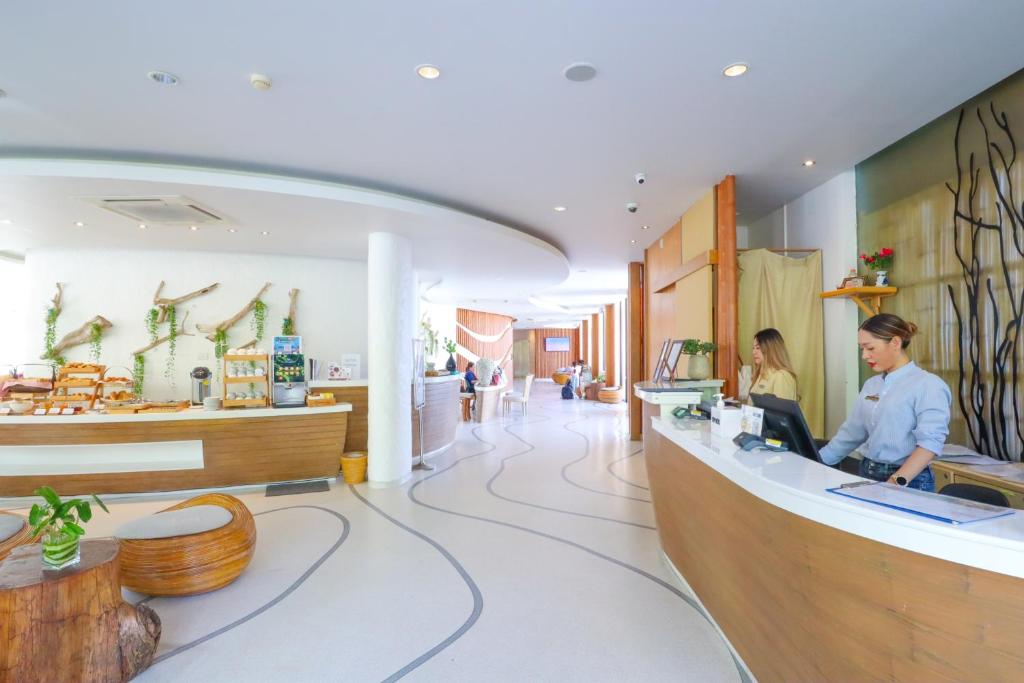 Bandara Beach Resort, Phuket