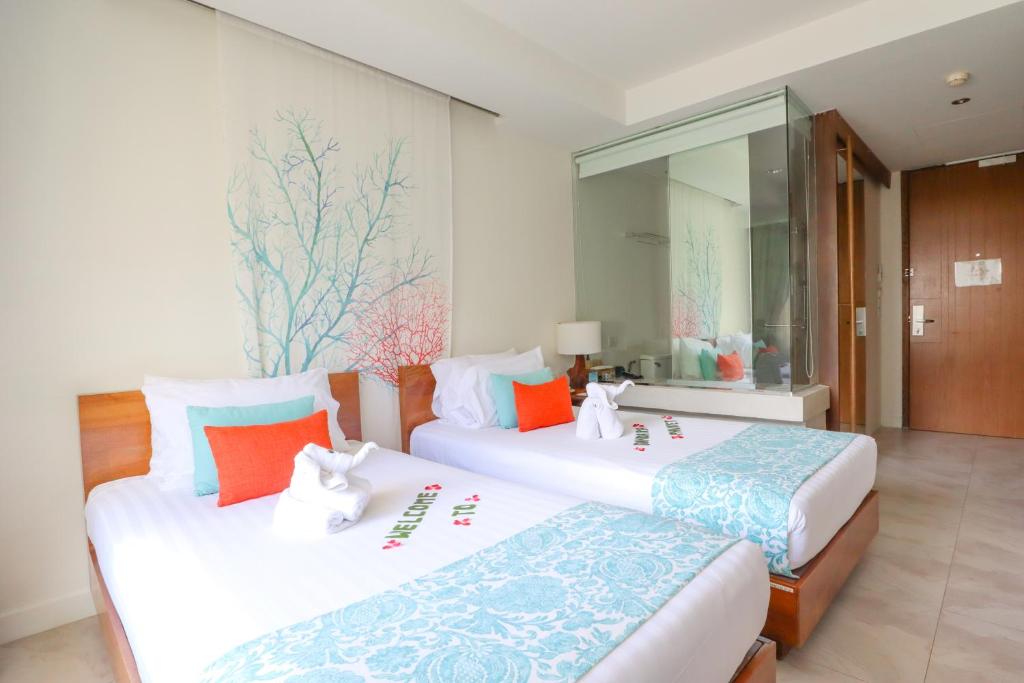 Bandara Beach Resort, Phuket
