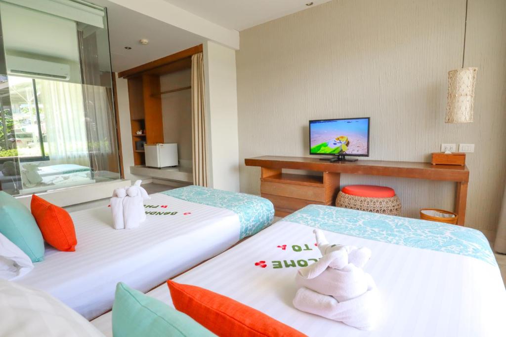 Bandara Beach Resort, Phuket