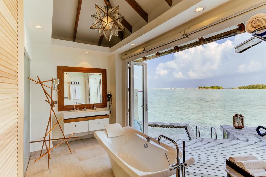 Cinnamon Dhonveli Maldives