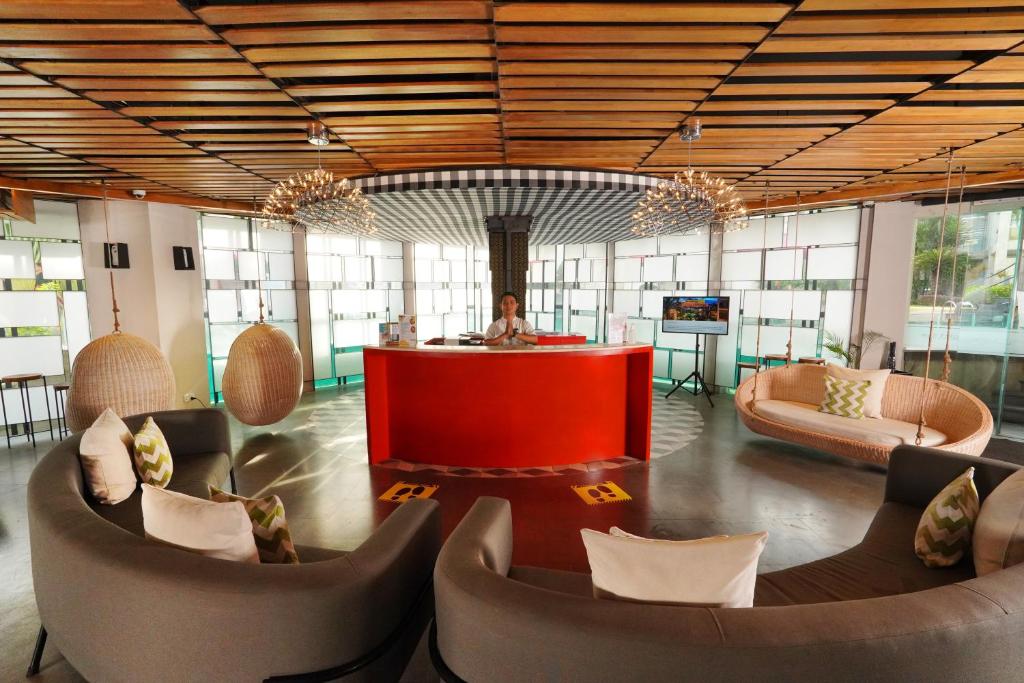 FURAMAXCLUSIVE OCEAN BEACH, 