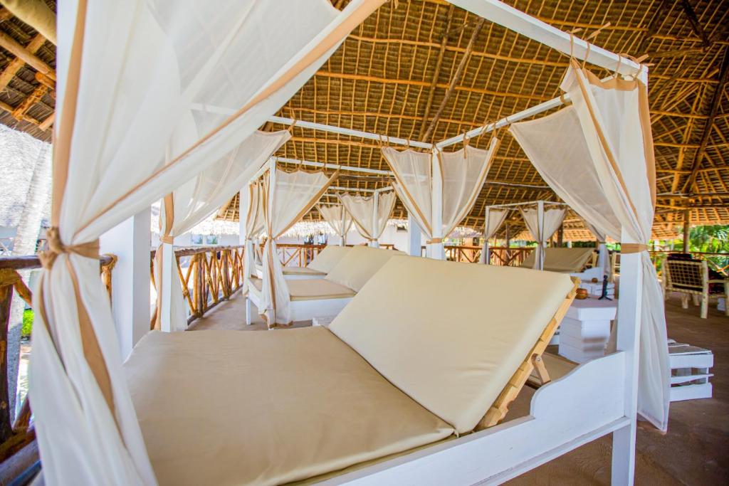 AHG Dream's Bay Beach Hotel - Adults Only