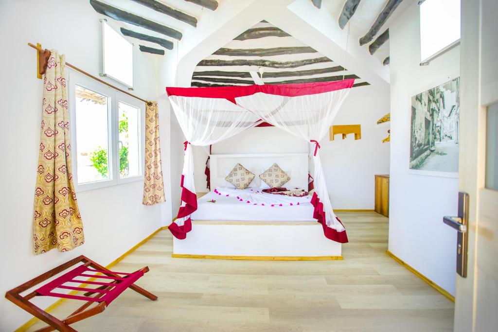 AHG Dream's Bay Beach Hotel - Adults Only