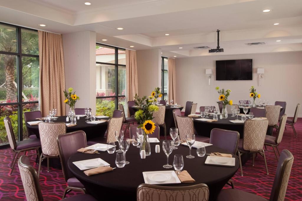 Delta Hotels by Marriott Orlando Lake Buena Vista