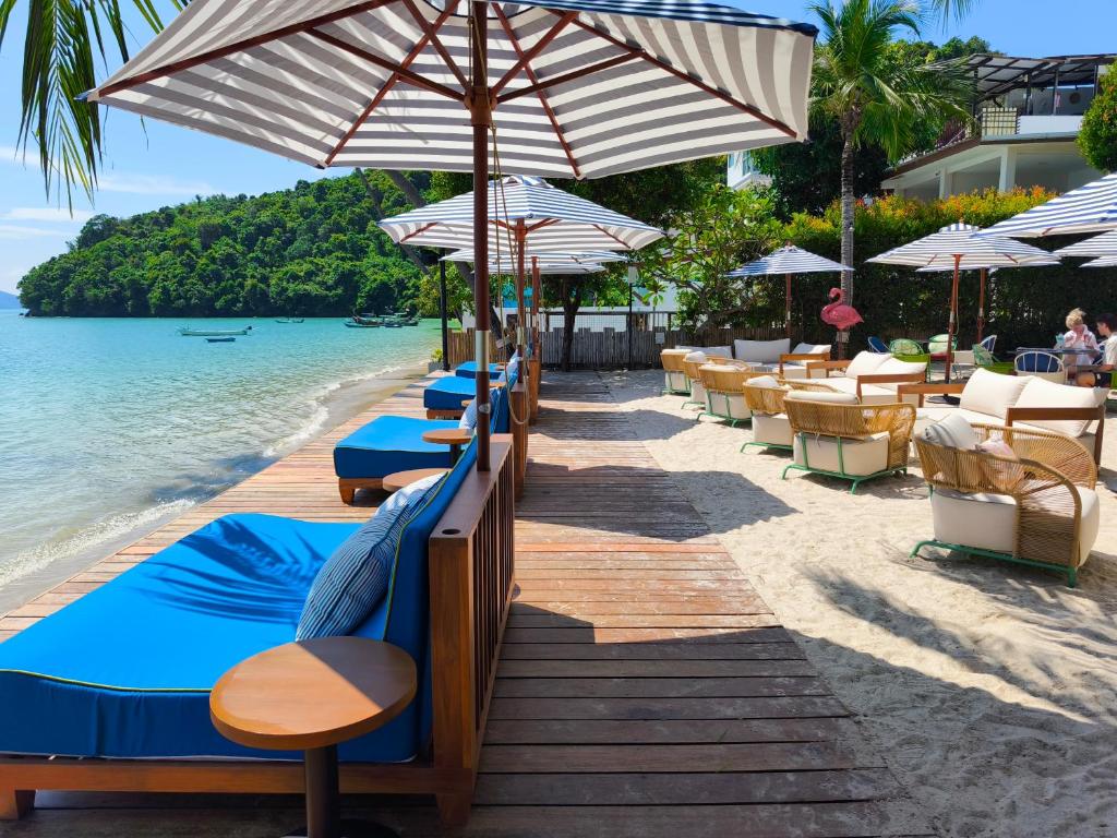 Bandara Beach Resort, Phuket