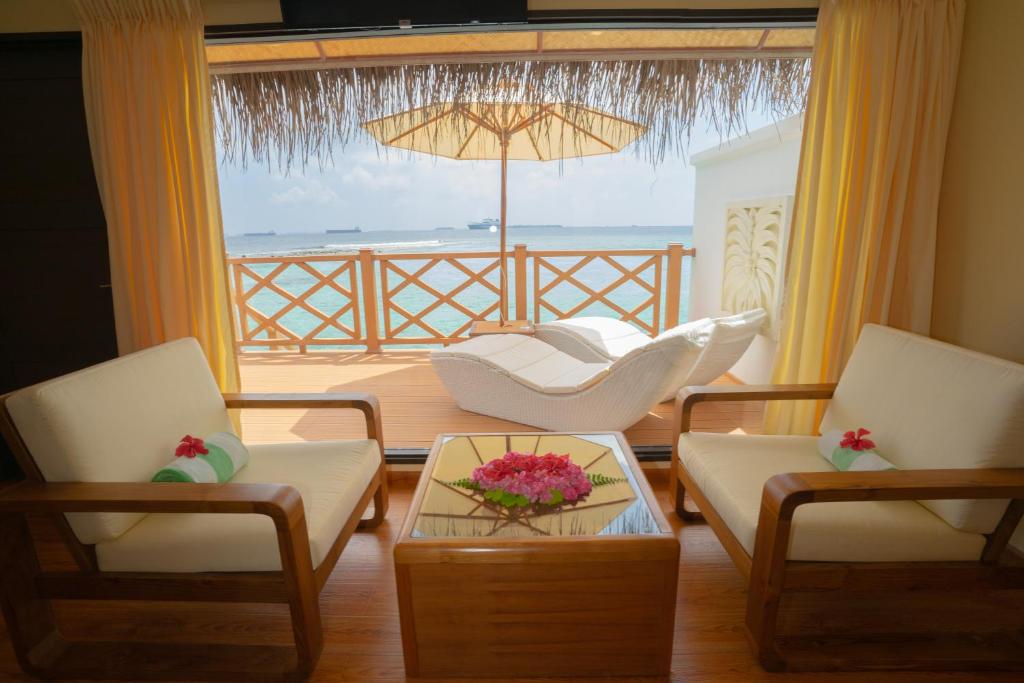 Thulhagiri Island Resort 