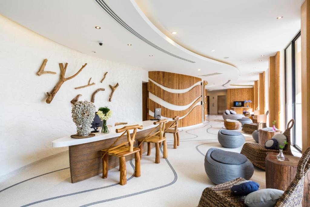 Bandara Beach Resort, Phuket