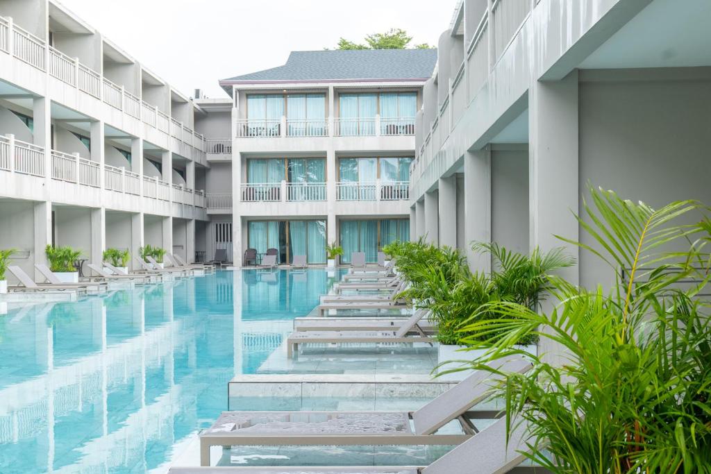 Khaolak Emerald Beach Resort and Spa